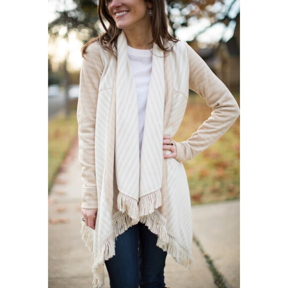 Saturday Sunday Anthropologie Elise Blanket Open Cardigan Size M Cream Color - Picture 1 of 6